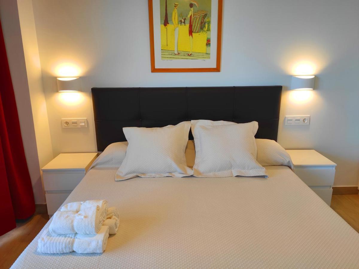 Beachfront -- New Luxury Apartment -- 1ª Linea Playa -- Fuengirola City Center -- Private Parking -- Panoramic Sea Views -- Ngoại thất bức ảnh
