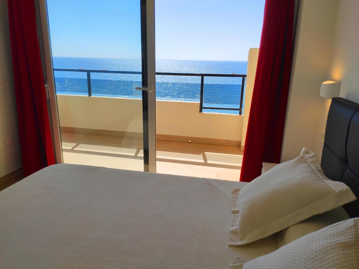 Beachfront -- New Luxury Apartment -- 1ª Linea Playa -- Fuengirola City Center -- Private Parking -- Panoramic Sea Views -- Ngoại thất bức ảnh