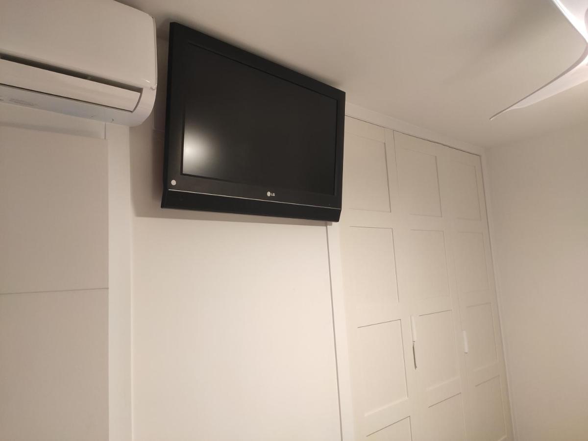 Beachfront -- New Luxury Apartment -- 1ª Linea Playa -- Fuengirola City Center -- Private Parking -- Panoramic Sea Views -- Ngoại thất bức ảnh
