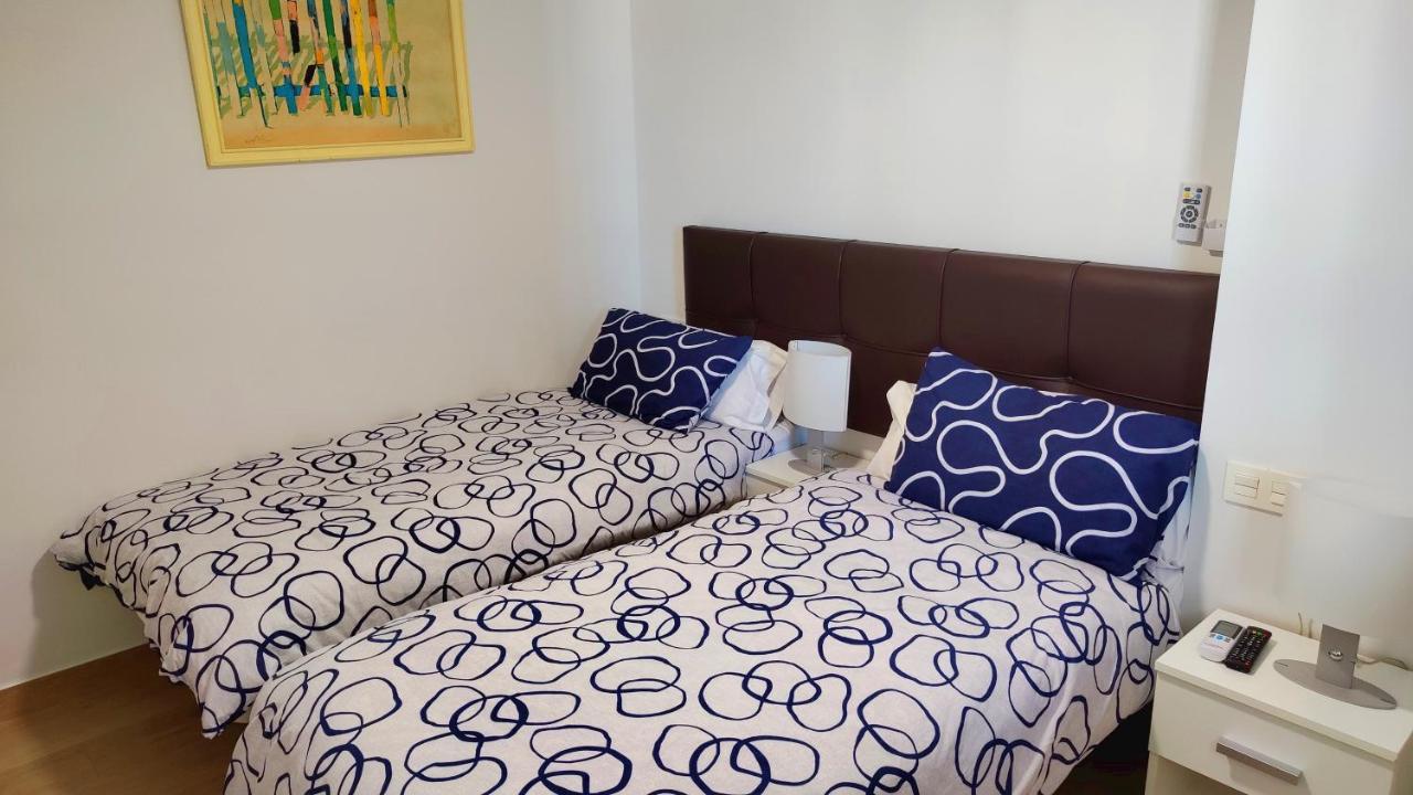 Beachfront -- New Luxury Apartment -- 1ª Linea Playa -- Fuengirola City Center -- Private Parking -- Panoramic Sea Views -- Ngoại thất bức ảnh